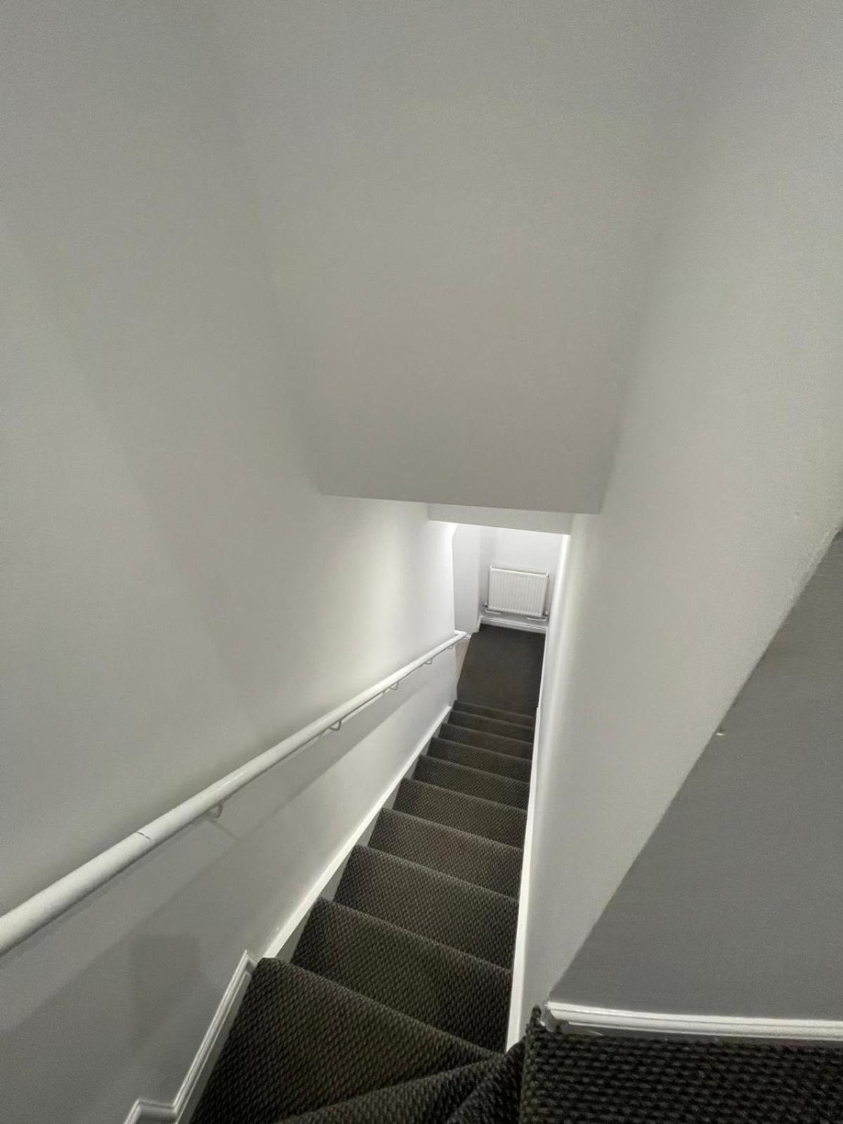 Spacious 2 Bedroom Apartment Liverpool Exterior photo